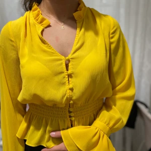 Blus - Blus från bikbok