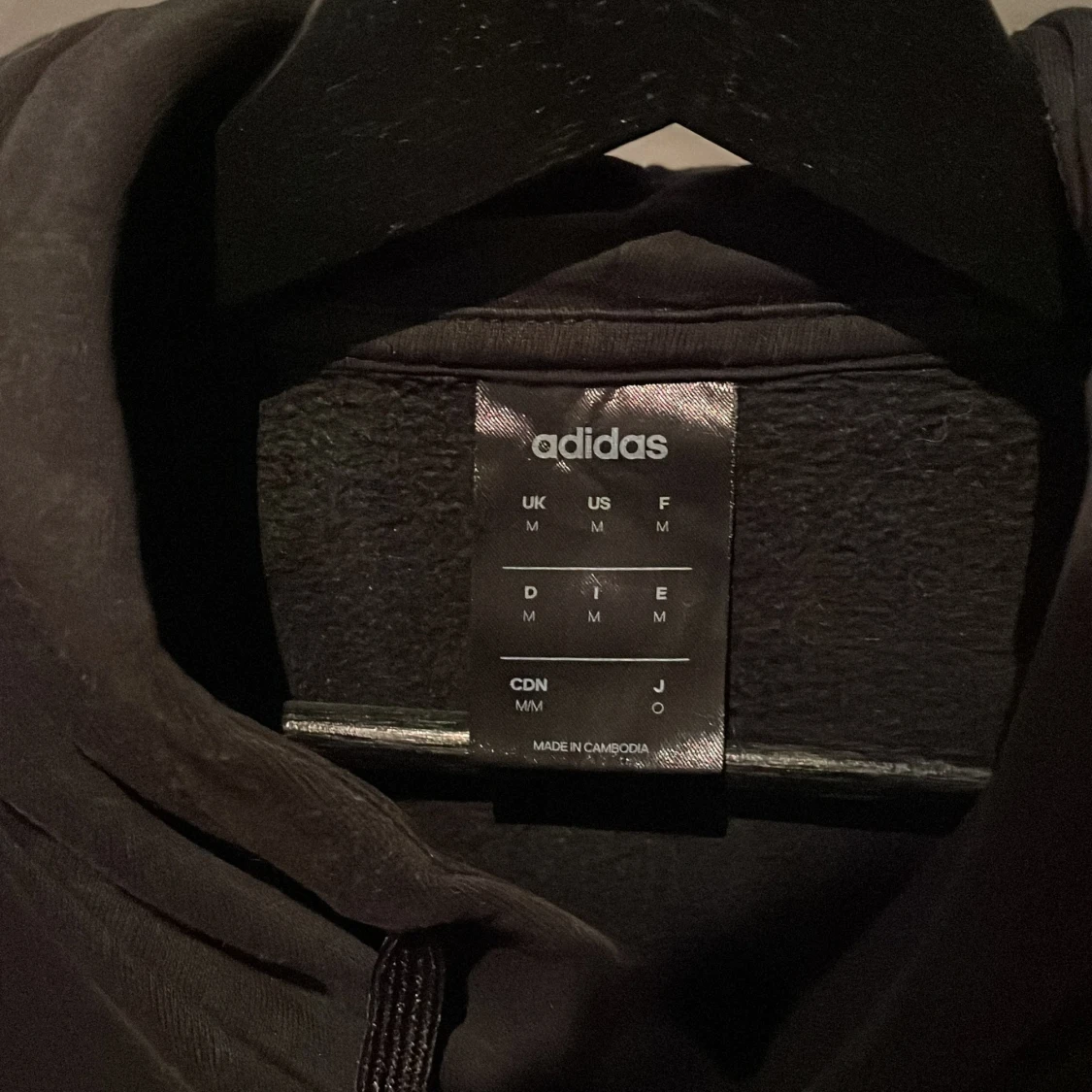 Adidas hoodie - 91