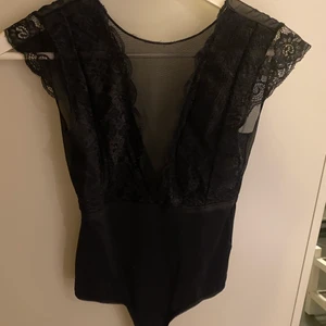 Spets body  - Snygg svart spetsbody! Kan fraktas