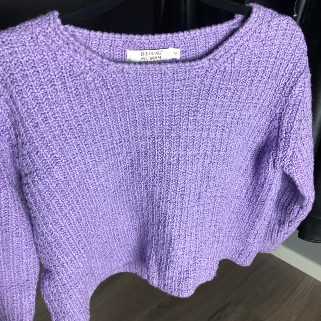Lila ish stickad tröja
