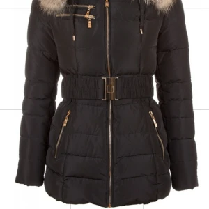 Hollies - Hollies jacka. Använd ett fåtal gånger så som nytt skick. 