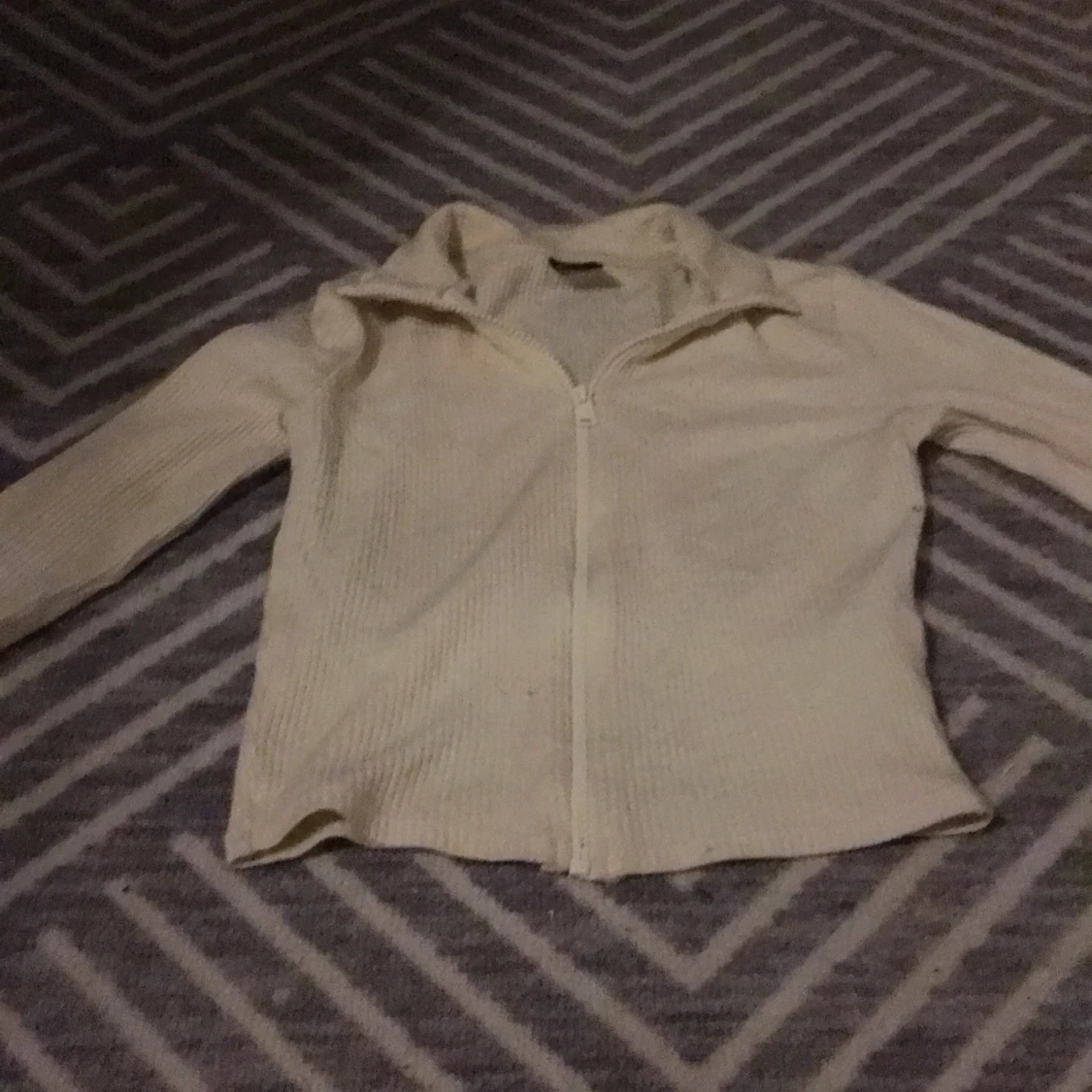 BEIG TRENDIG TRÖJA!💕