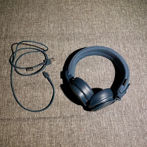 Hörlurar - Plattan urbanears. Bluetooth