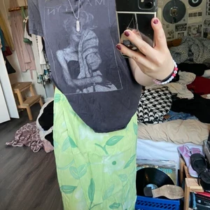 T shirt - Säljer nu denna jätte coola t-shortsen ifrån hm!☺️ frakten står köparen för!