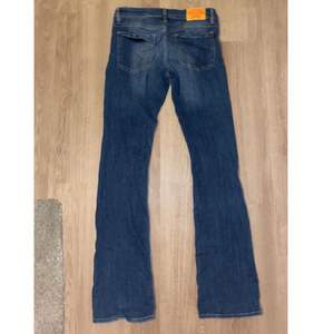 Lågmidjade jeans från crocker🌊  köparen står för frakt (66kr)🚚