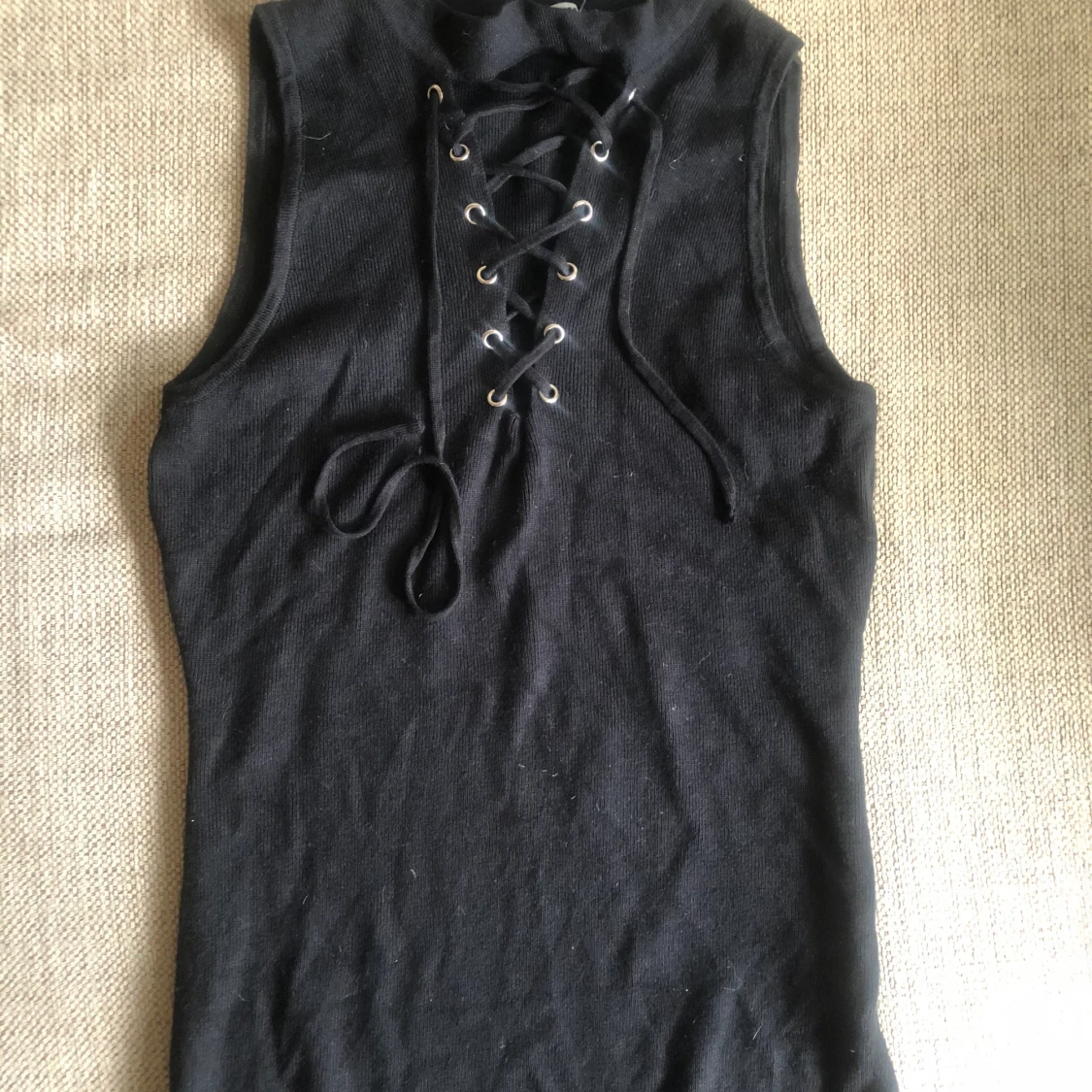 Topp med snörning - 90