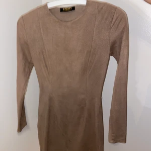 Klänning  - Sammet klänning från Köpenhamn storlek S passar också XS