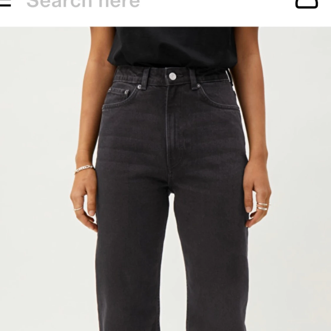 Högmidjade raka jeans weekday