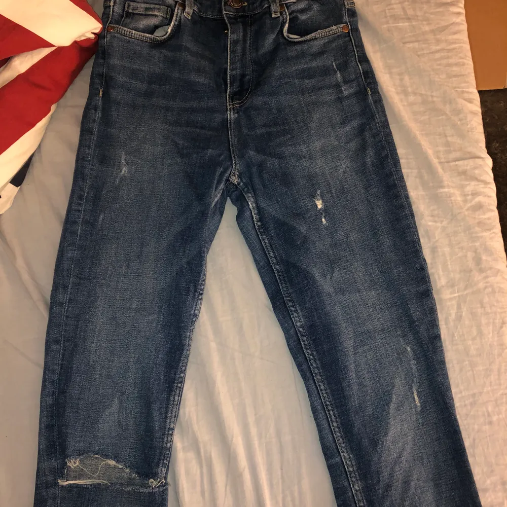 Ett par jättefina jeans från Amisu. Jeans & Byxor.