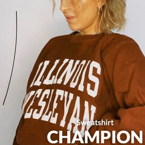 Skit snygg sweatshirt🌸från champion - Jättesnygg sweatshirt🌸från champion🌸                       Inte min bild, men köpte den av henne🌸 Köp för 200kr eller buda🔥😊  BUD:250kr