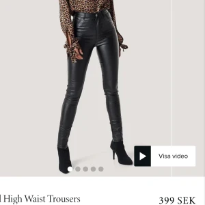 Skinnbyxa - Strl XS. Säljer pga har gått upp i vikt så får inte på mig dessa, använda max 3 gånger. Som nya 