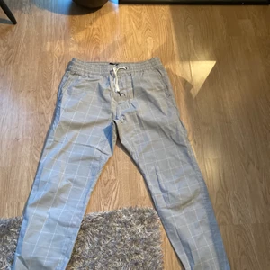 Kostym aktig byxa hollister - Stl S , bra skick