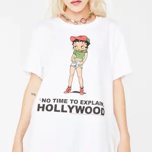 Helt oanvänd t-Shirt från dollskill med Betty Boop på! SÅ COOL! Säljer då den ej passar mig. Passa på att köpa, du slipper tull ;) passar XS-M beroende på hur en vill att tröjan ska sitta