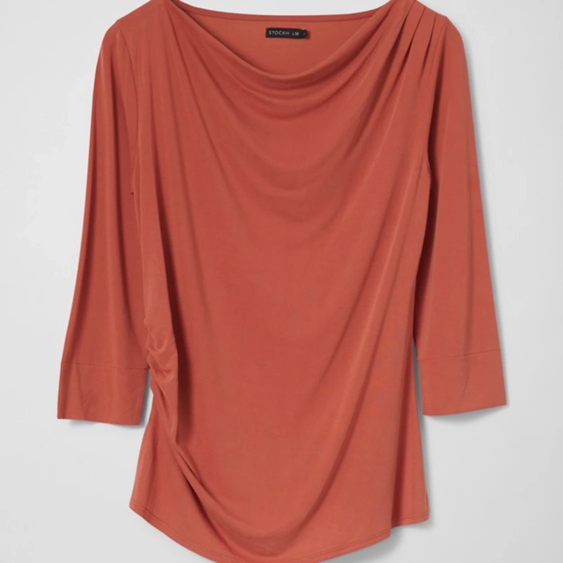 SNYGG U-RINGAD RÖD TRÖJA! - 90