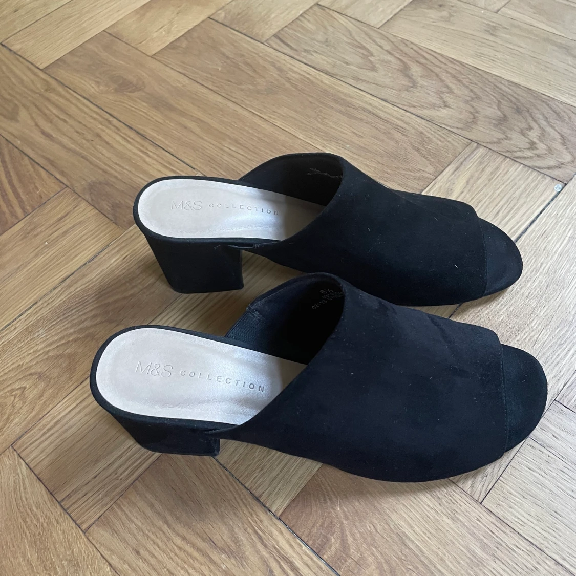 Svarta mockasandaler - 90