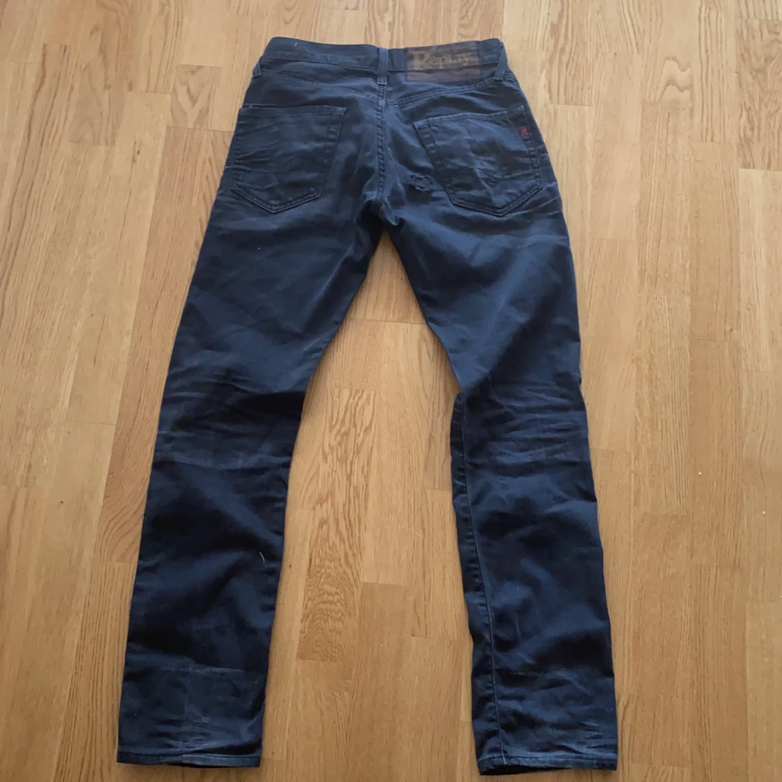 Lågmidjade svarta coola jeans  - 90