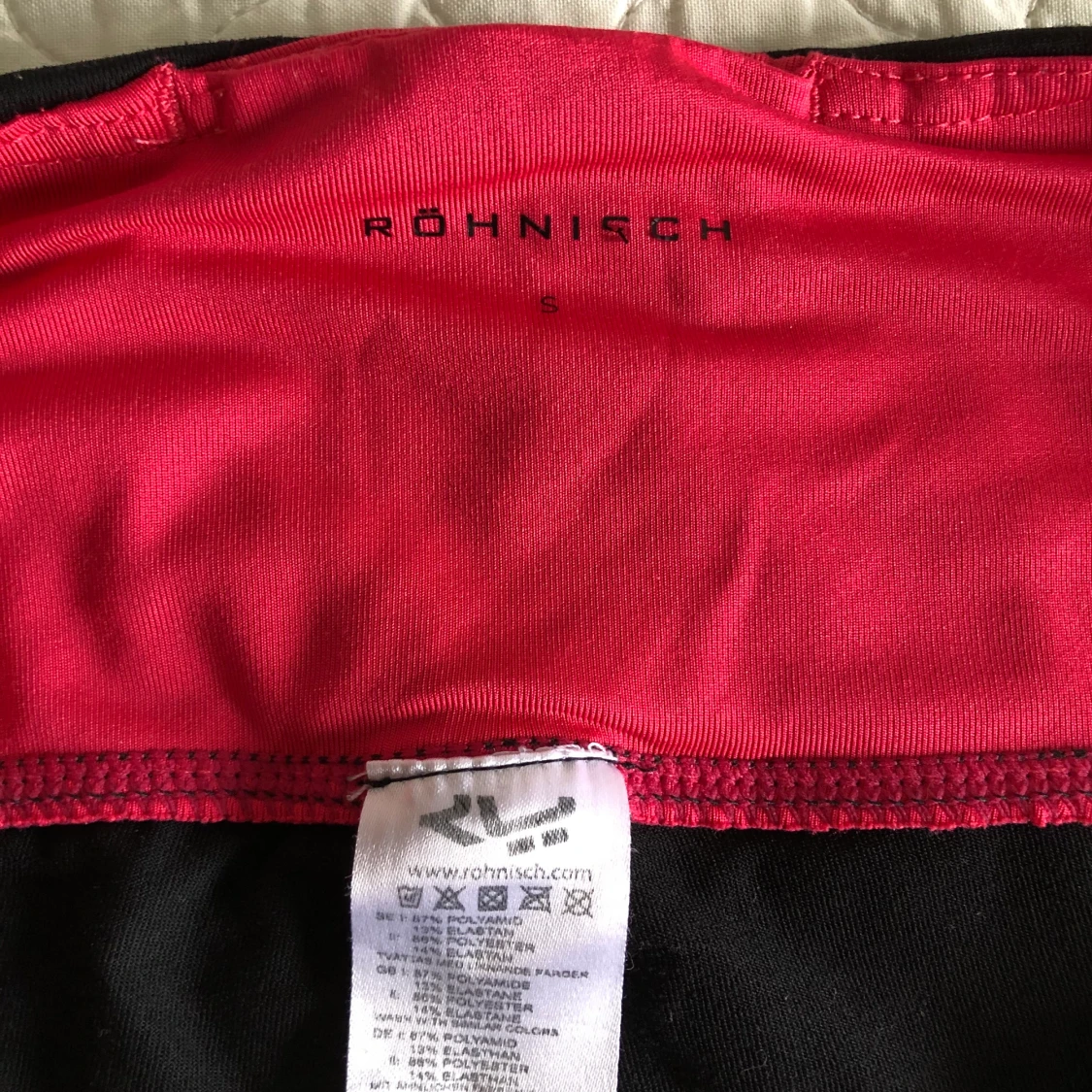 Träningstajts i strl S - 91