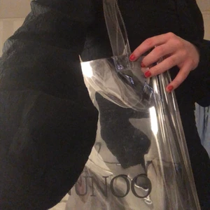 Núnoo - Väska från Núnoo! Har lite repor osv från saker som legat i. Annars skitfin! Köparen står för frakten ✨