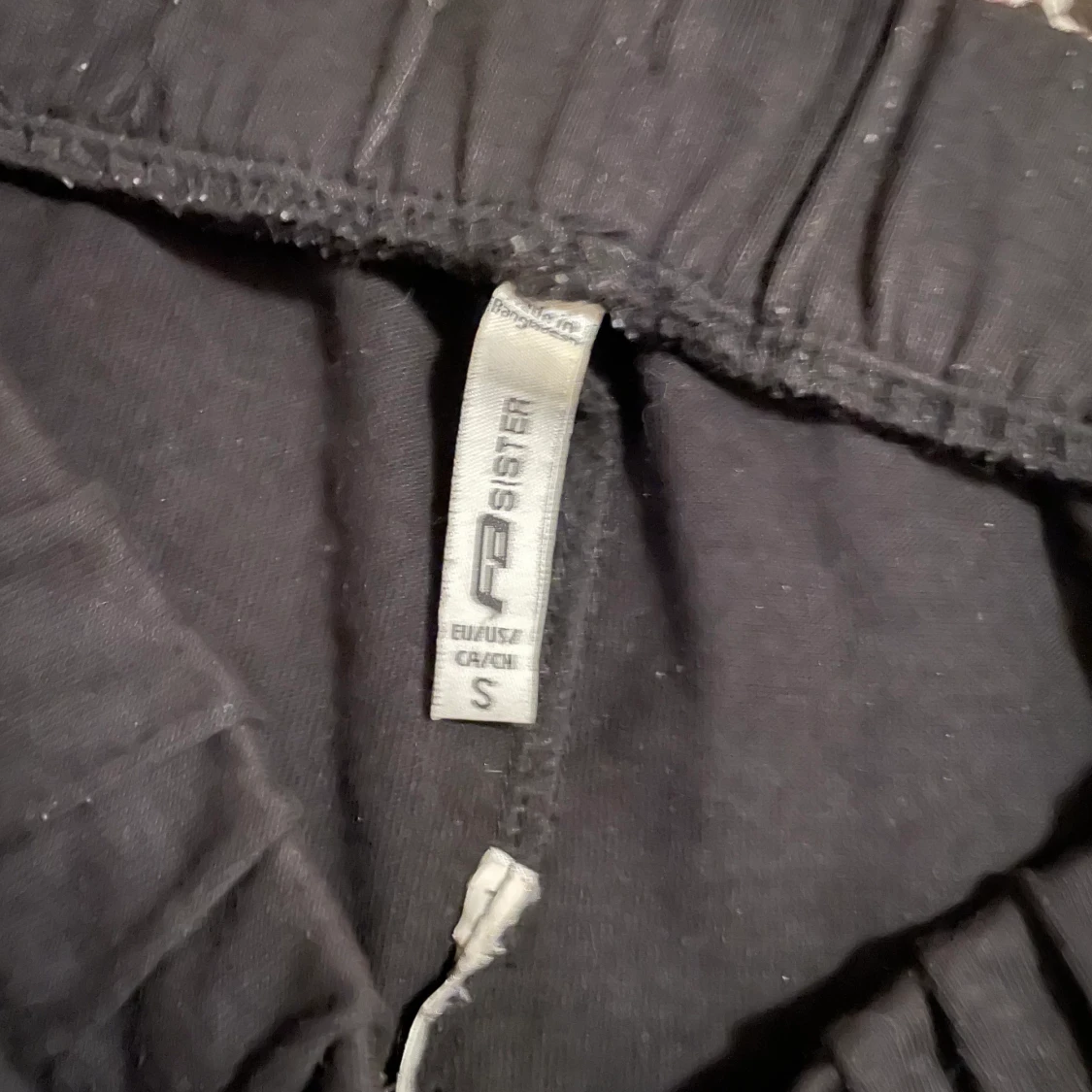 Svarta kortbyxor från FB sisters  - 90