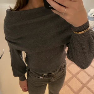 Stickad tröja  - Grå stickad tröja från zara 