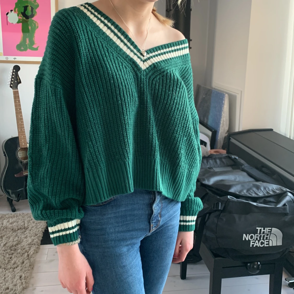 Divided stickad tröja