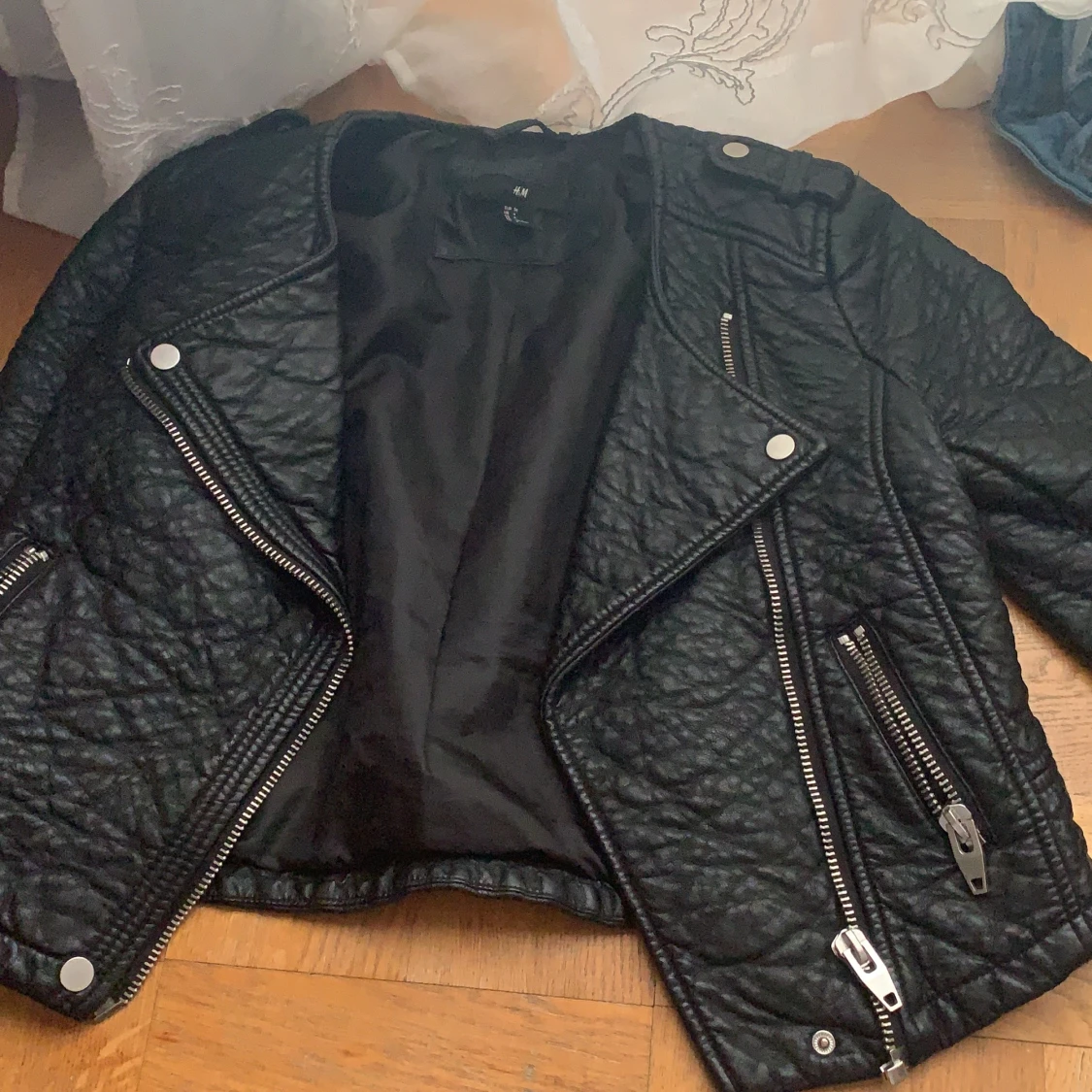 Skinnjacka ifråk hm 