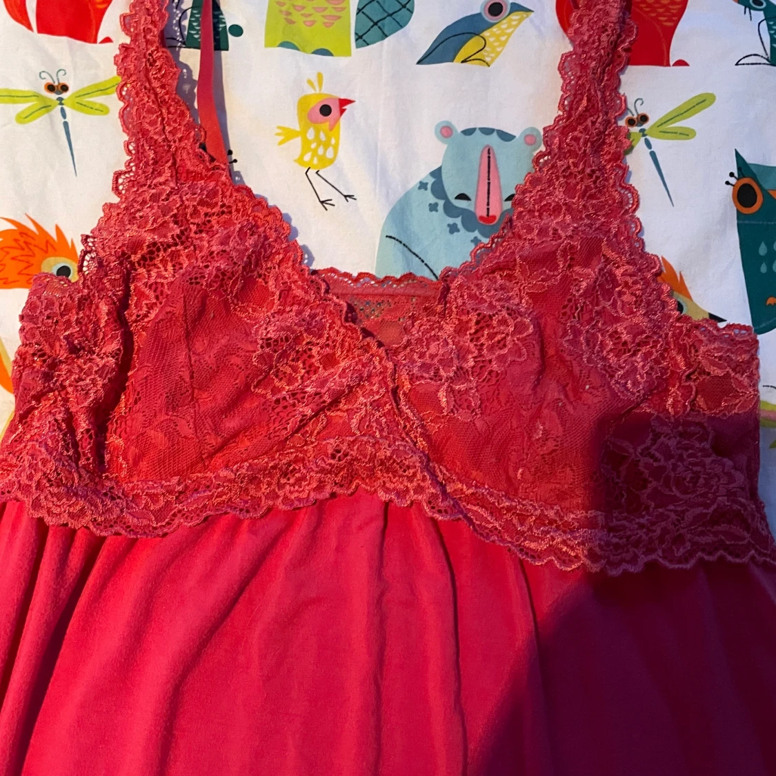 Rosa spetsklänning - 90