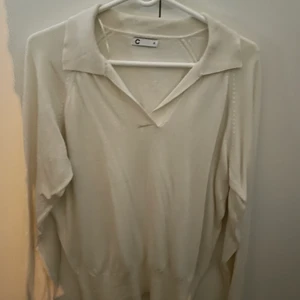Super fin tröja säljes - Från Cubus, hänger endast i garderoben