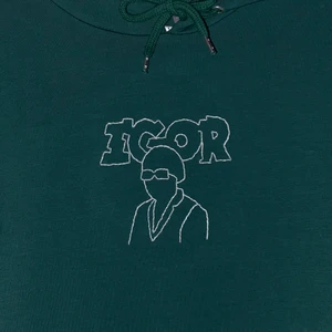 Broderad tröja - 💜Broderad tröja med Tyler The Creator motiv 💜Hör av er om ni vill köpa en liknande 💜Cirka 300kr plus frakt 💜Kom gärna med egna förslag på motiv 💜Olika färger och storlekar finns 💜Just denna är såld