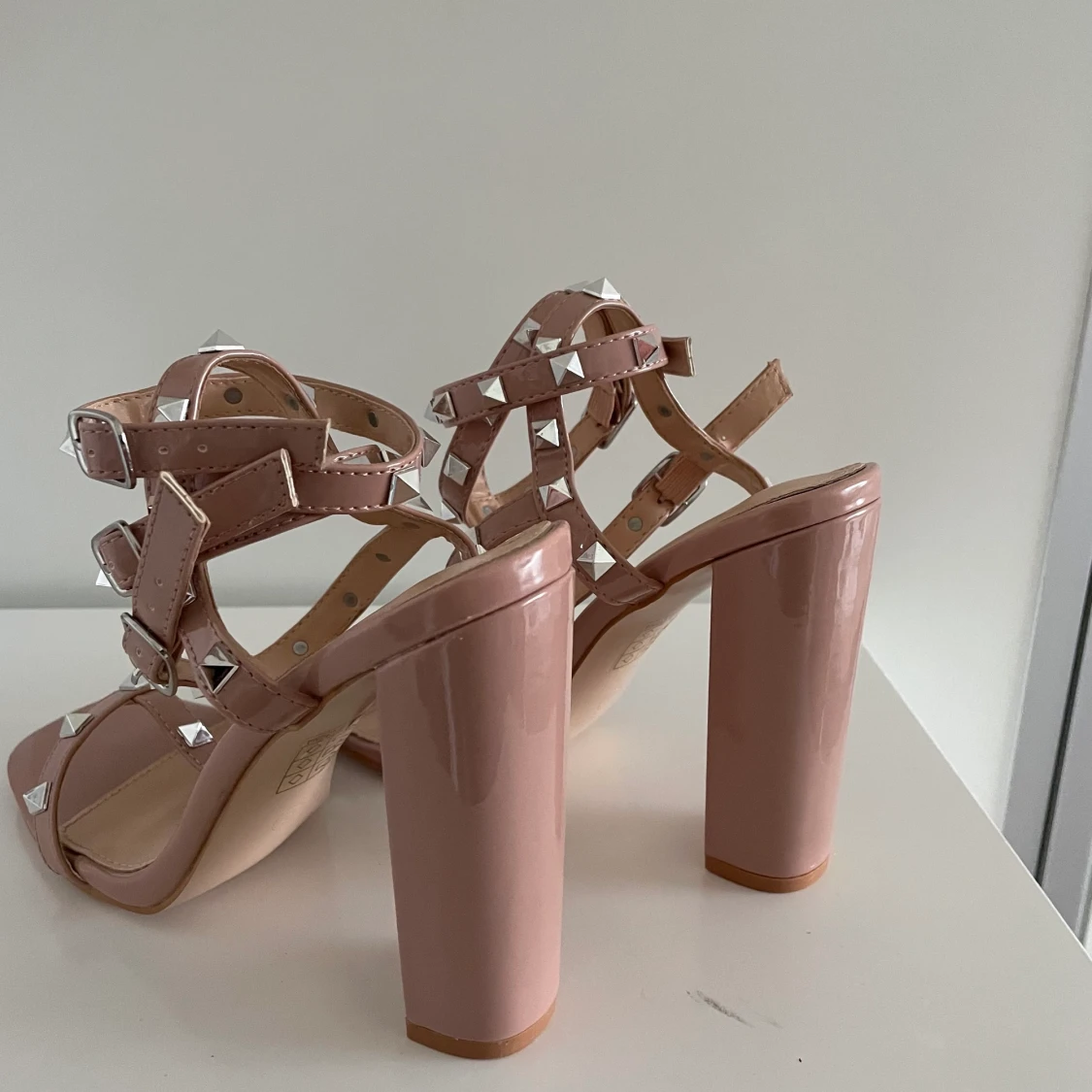 Klackar med nitar - 91