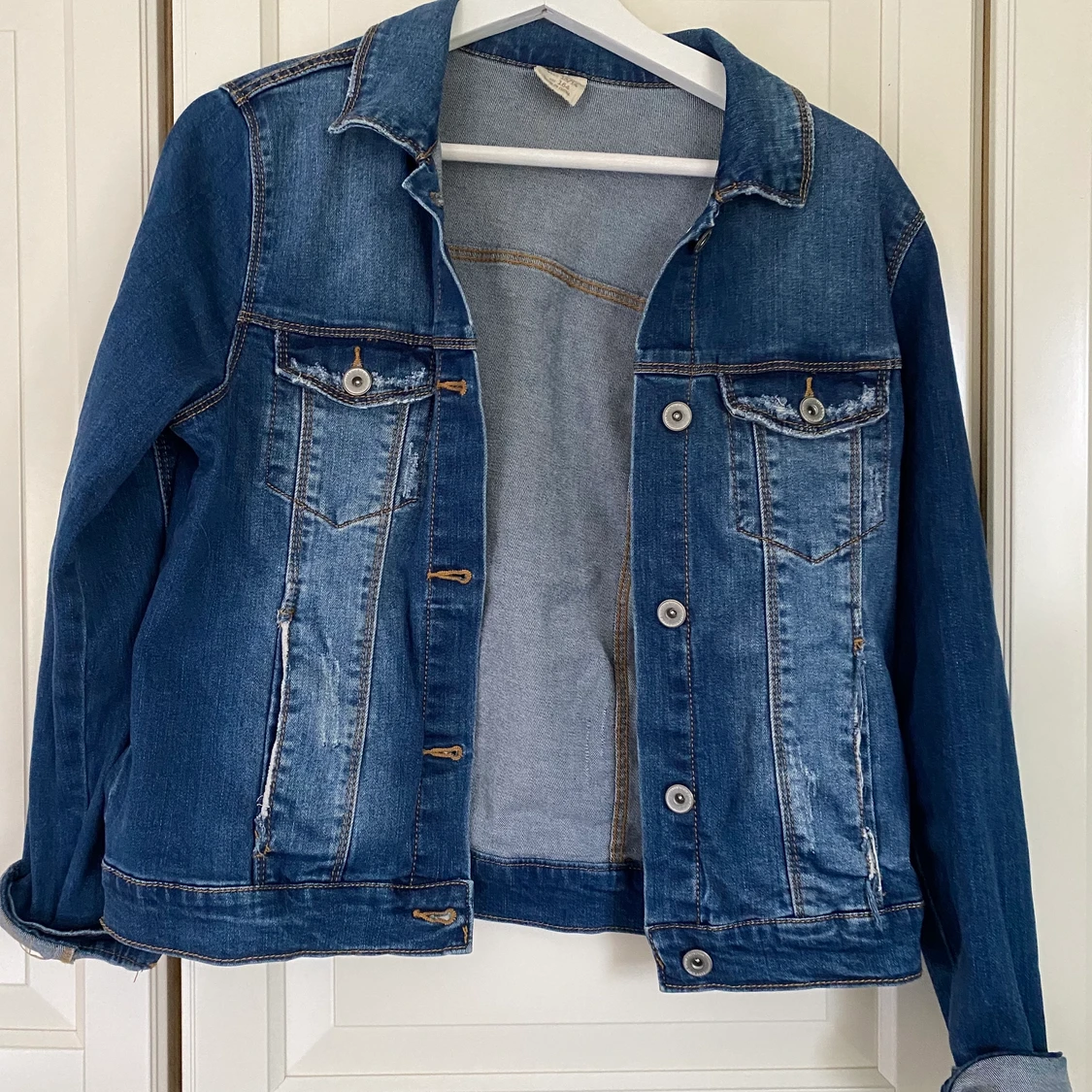 Blå jeansjacka från Zara