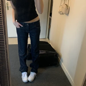 Lågmidjade jeans - Lågmidjade jeans 