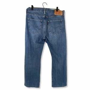 Vintage Levi’s 501. - Vintage Levi’s 501. Storlek: 36x32. Bra vintageskick. 