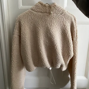 Urban outfitters tröja  - Väldigt mjuk och jättebra i skick 