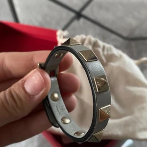 Valentino armband  - Grymt bra skick, 