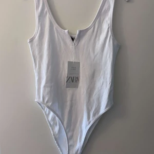 Body Zara storlek L - Body Zara storlek L