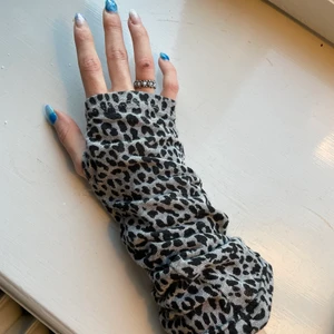 Torgvantar - Torgvantar jag sytt själv av ett jättefint leopardtyg☺️