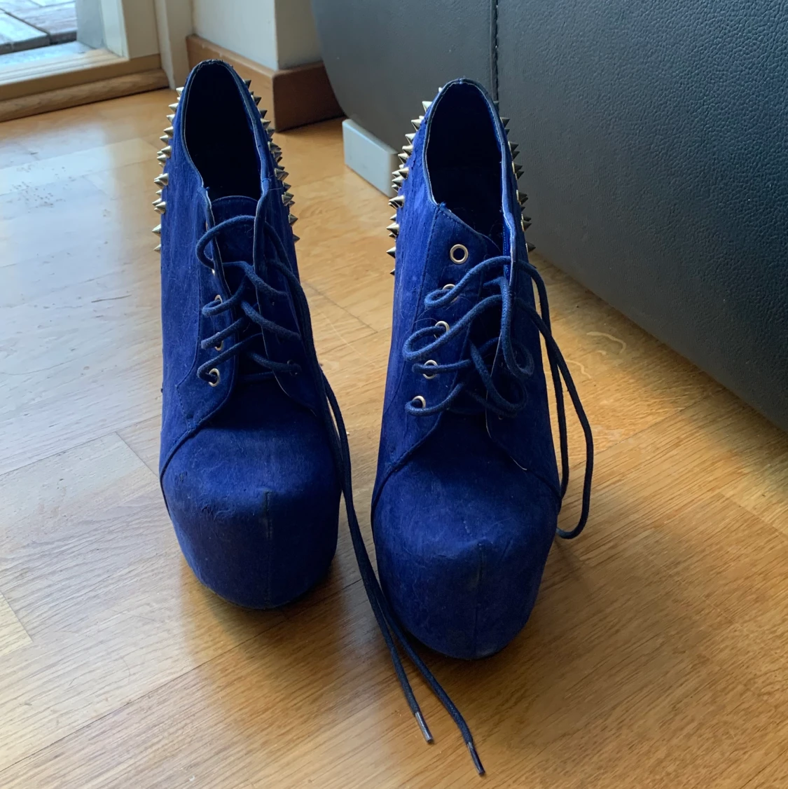 Blåa högklackade - 90