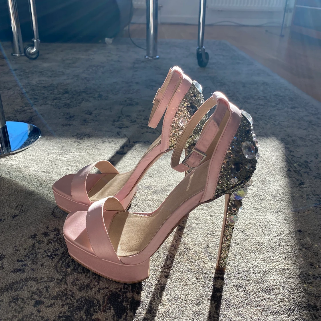 Högklackade fest eller bal sandaler - 90