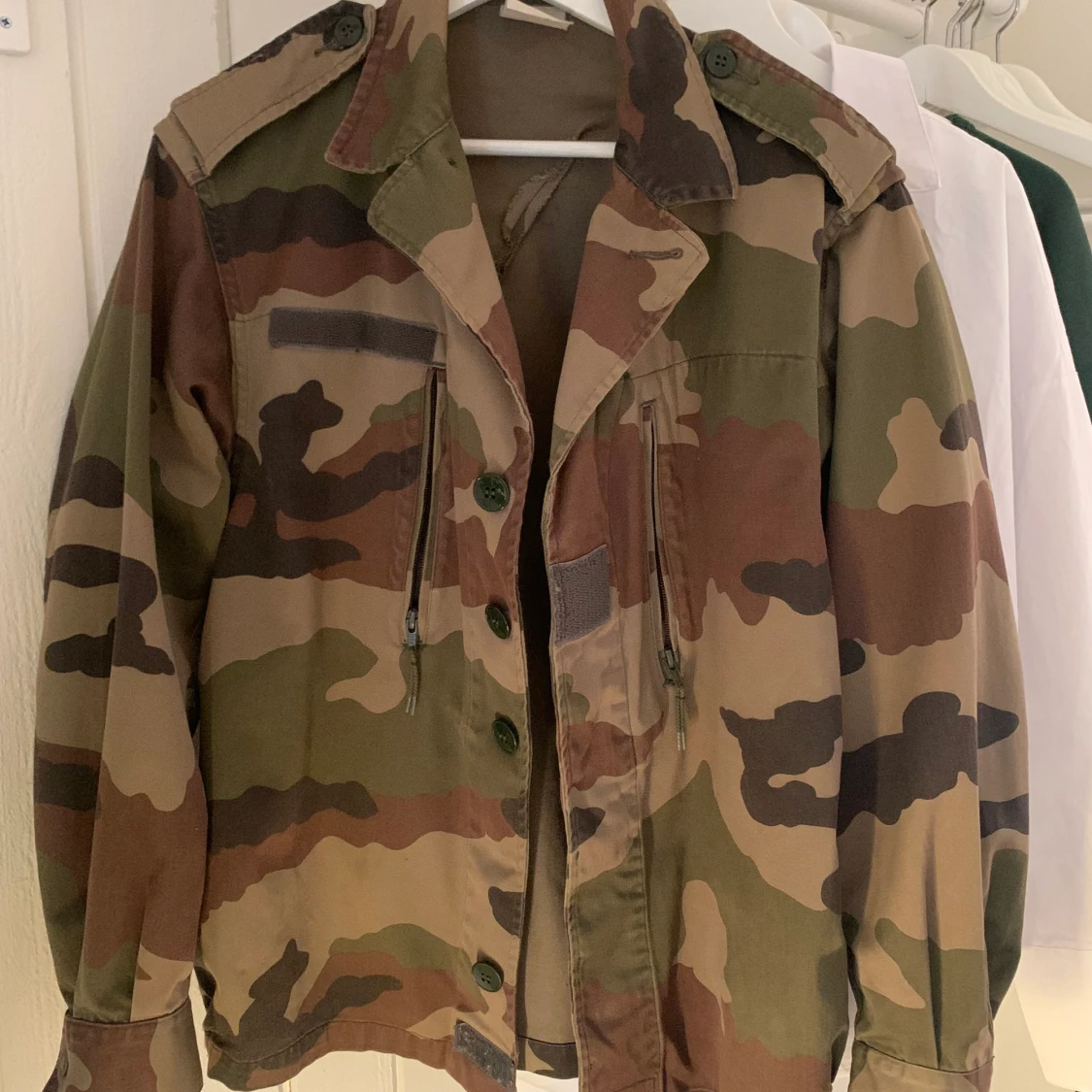 Kamouflage jacka - 90