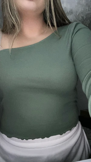 Halvärmad tröja  - Fin Gina tricot topp, aldrig använt (köptes i somras)