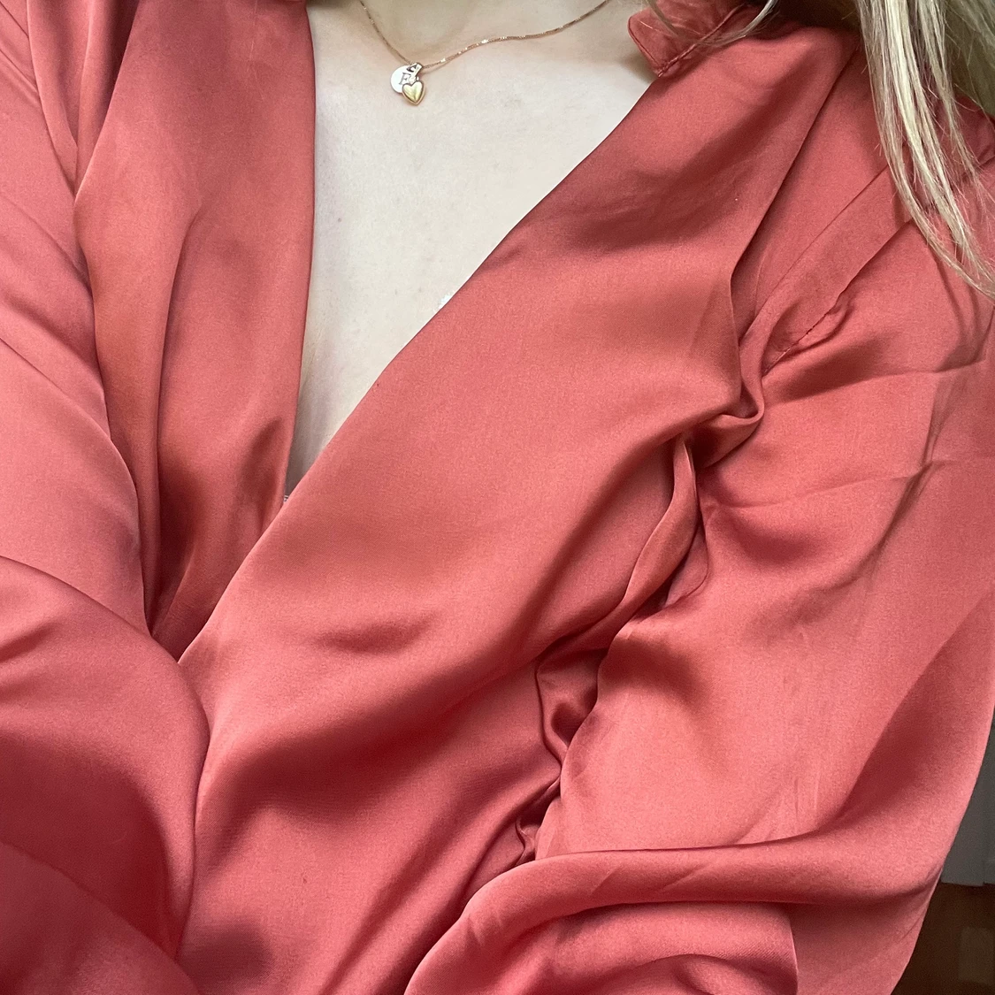 Roströd satinblus  - 91