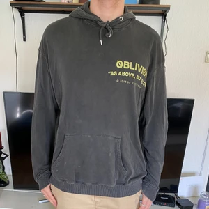 WASHED HOODIE - Mycket bra skick! 