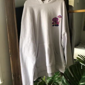 Fet A.LAB hoodie  - A.LAB hoodie köpt i USA i storlek M. Riktigt fet print på baksidan. Aldrig använt 