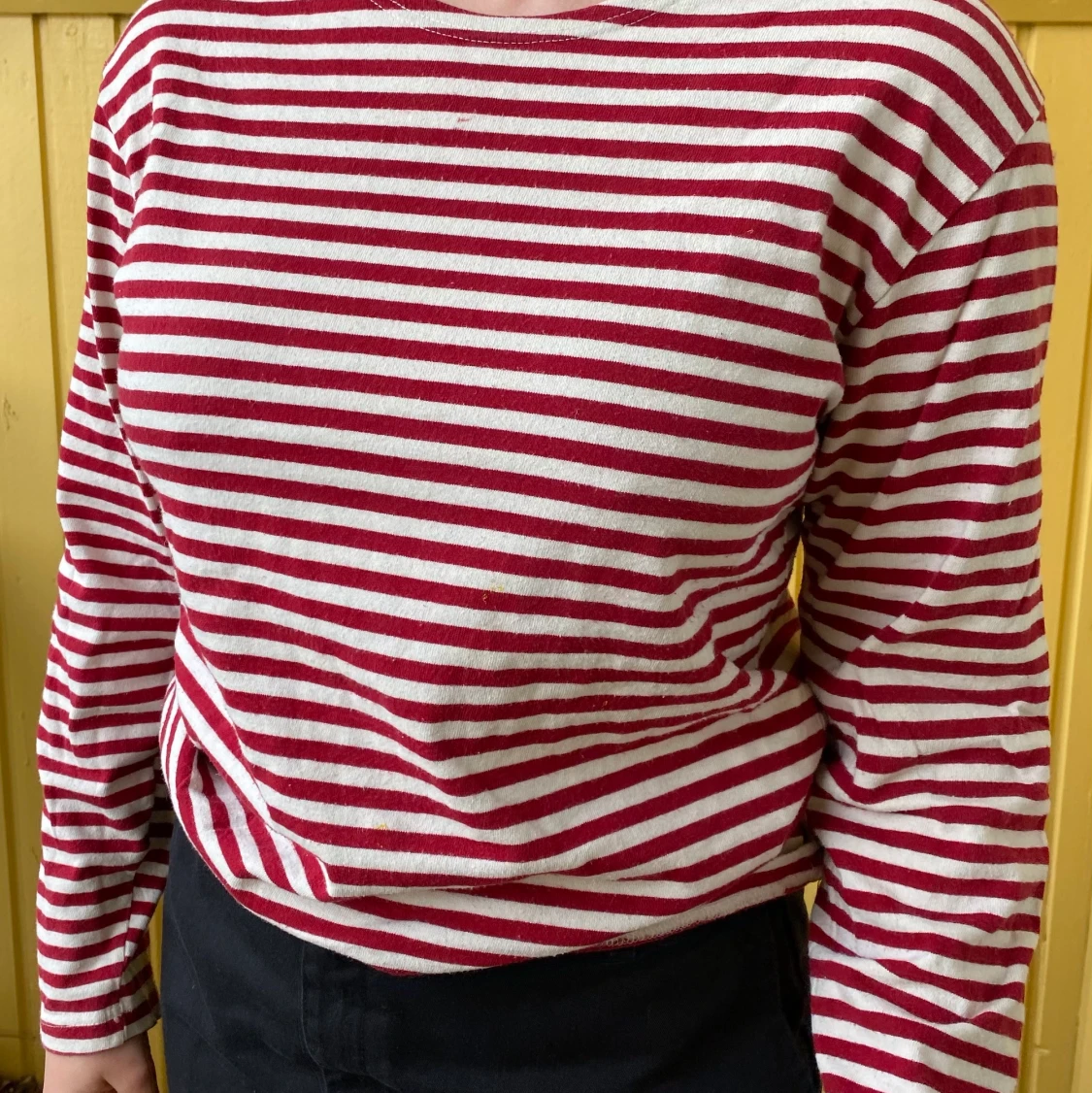 Red and white horizontal stripped simply shirt  - 91