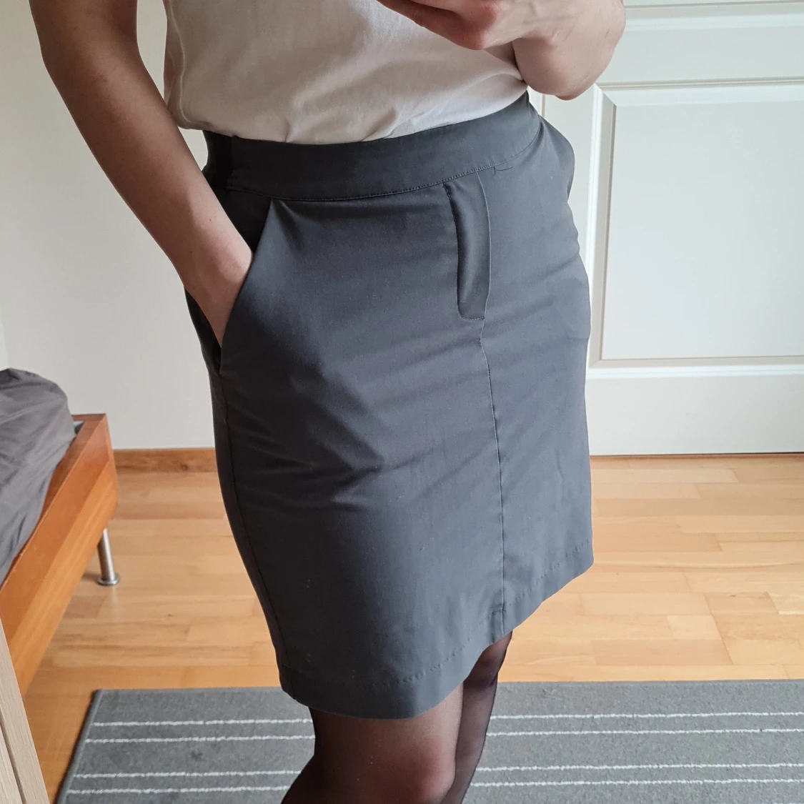 Grey mini skirt