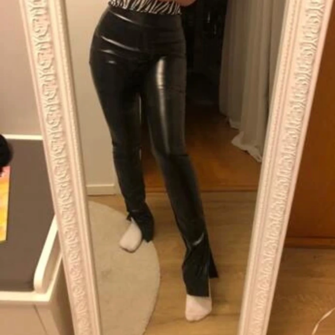 Skinnbyxor med slits - 90