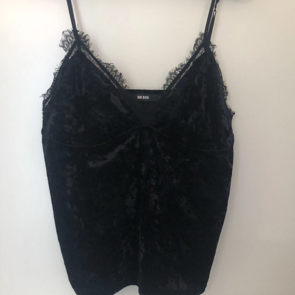 Ett bikbok linne, storlek L - 91