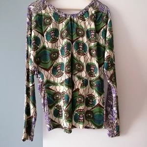 Marni x H&M  - Silkes topp från Marni samarbete med H&M. Strl 38. Olika print fram och bak. 