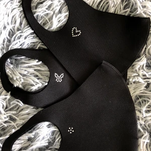 Corona masker - Corona masker but make it ✨cute✨, kan släppa alla 3 för 120+frakt :)❤️☺️